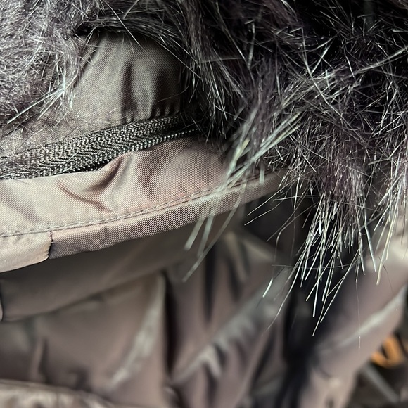 NWT,LAUNDRY BY SHELLI SEGAL DIAMOND QUILTED PUFFER JACKET,black plum - Picture 11 of 17